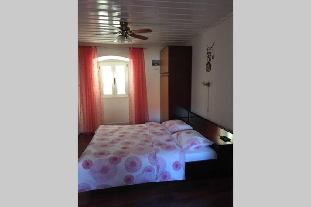 Apartman Knezovic 斯塔里格勒 外观 照片